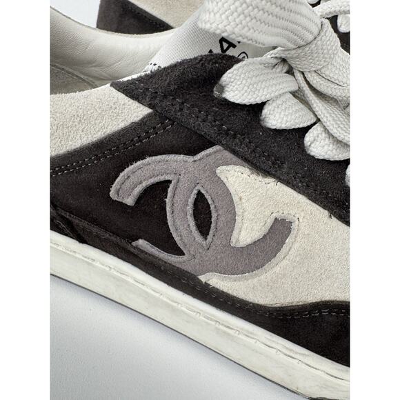 Chanel Fabric Women’s Logo Sneakers in Black and White, Size 37.5 - Picture 15 of 16